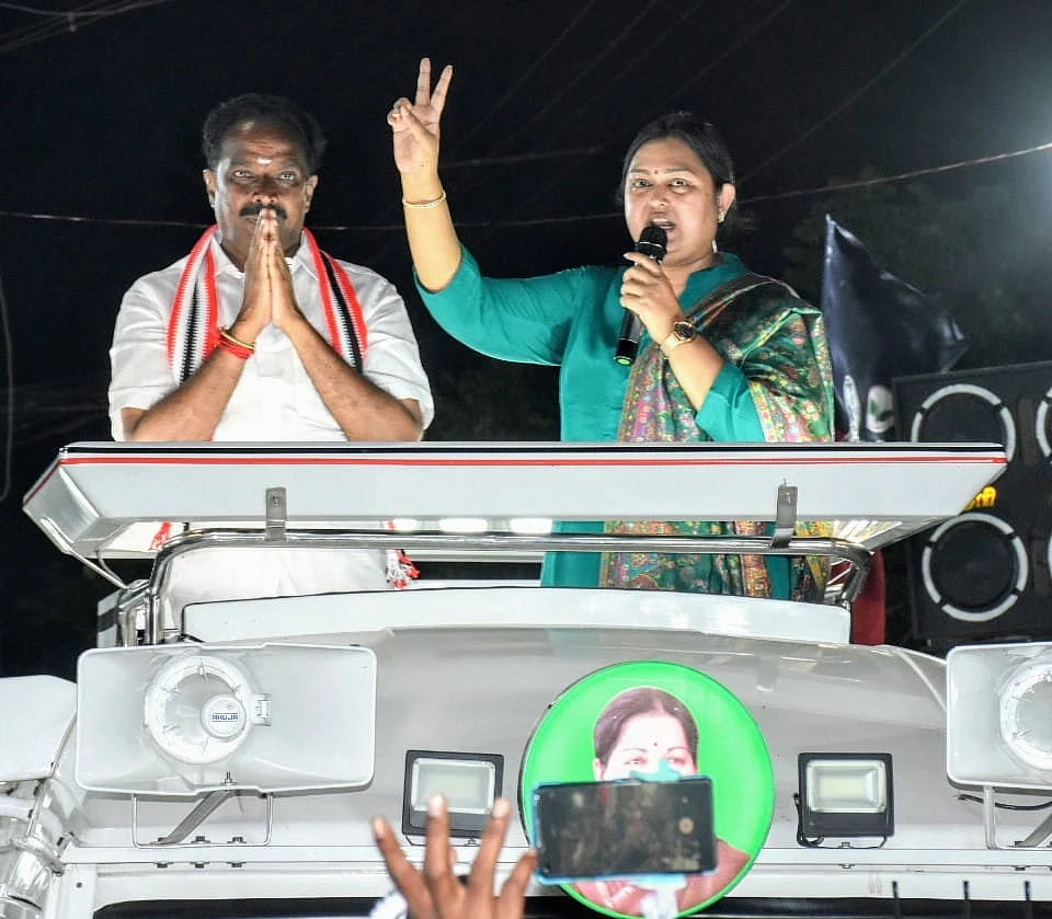 பிரசாரத்தில் விந்தியா