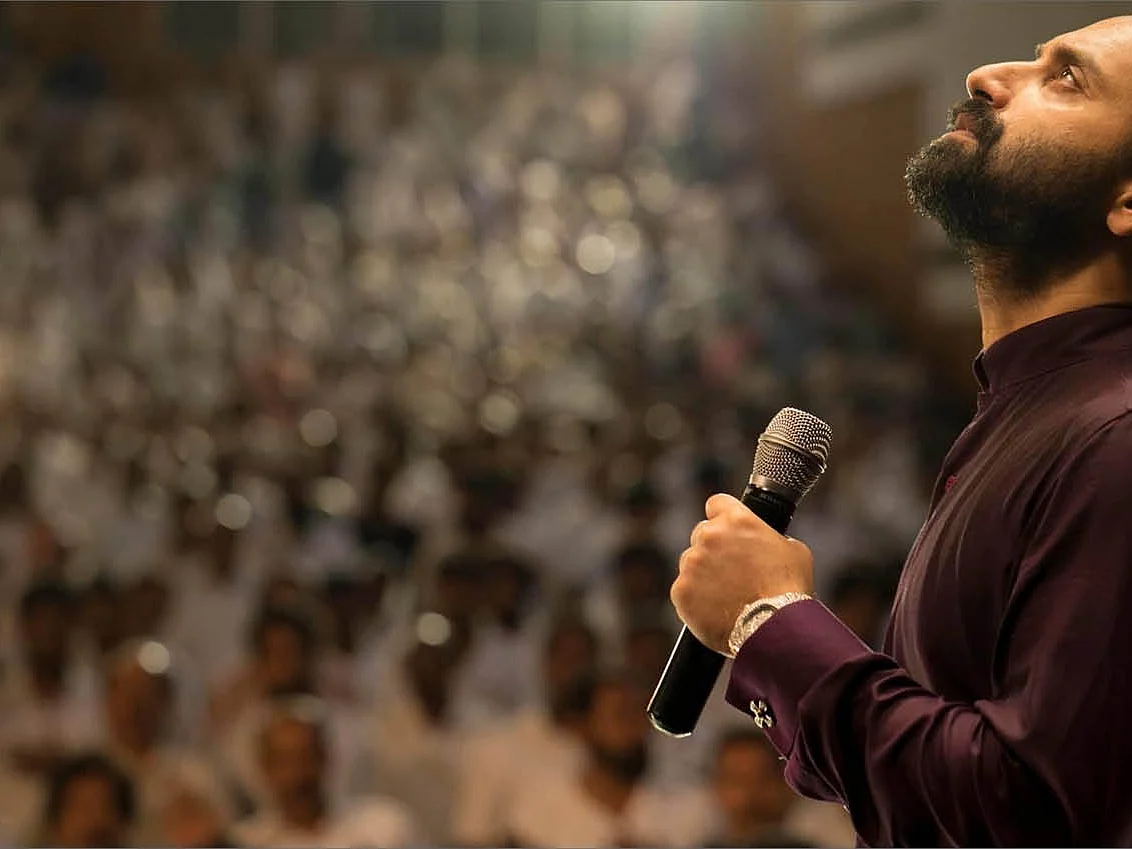கடவுளின் மடியில் அமர்ந்தவன்!
