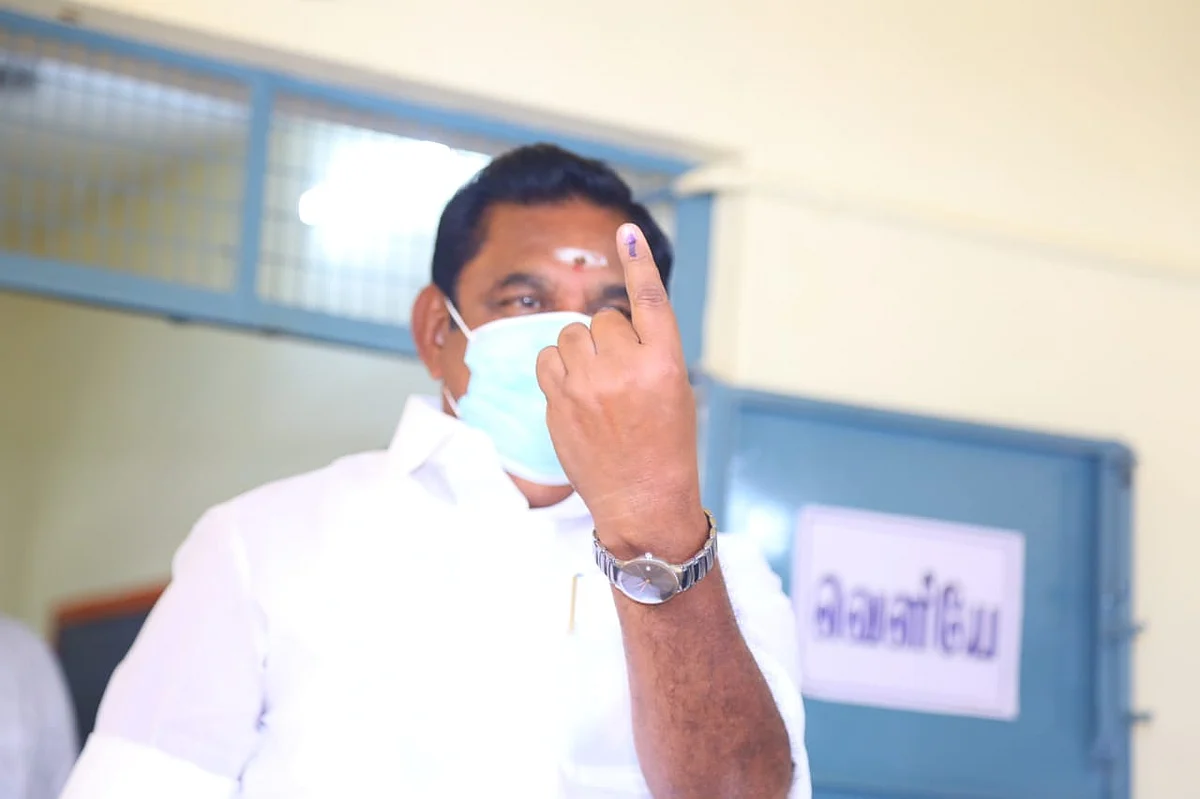 பழனிசாமி