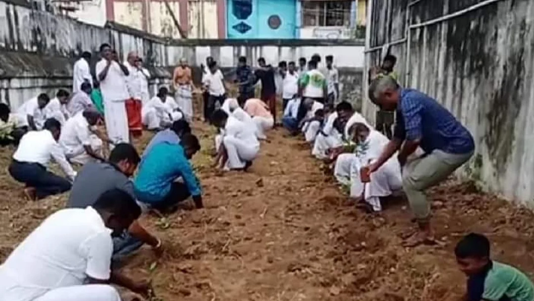 நந்தவனம்- மரம் நடும் பணி