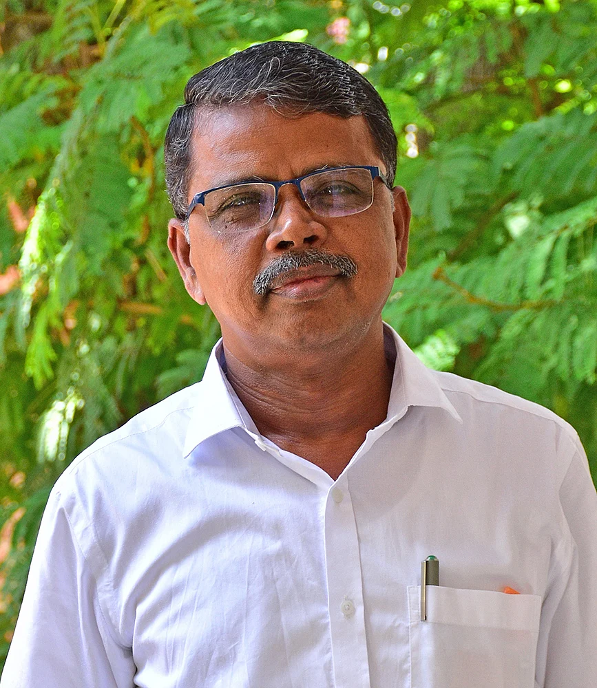 ஜோதி சிவஞானம், பொருளாதாரப் பேராசிரியர்