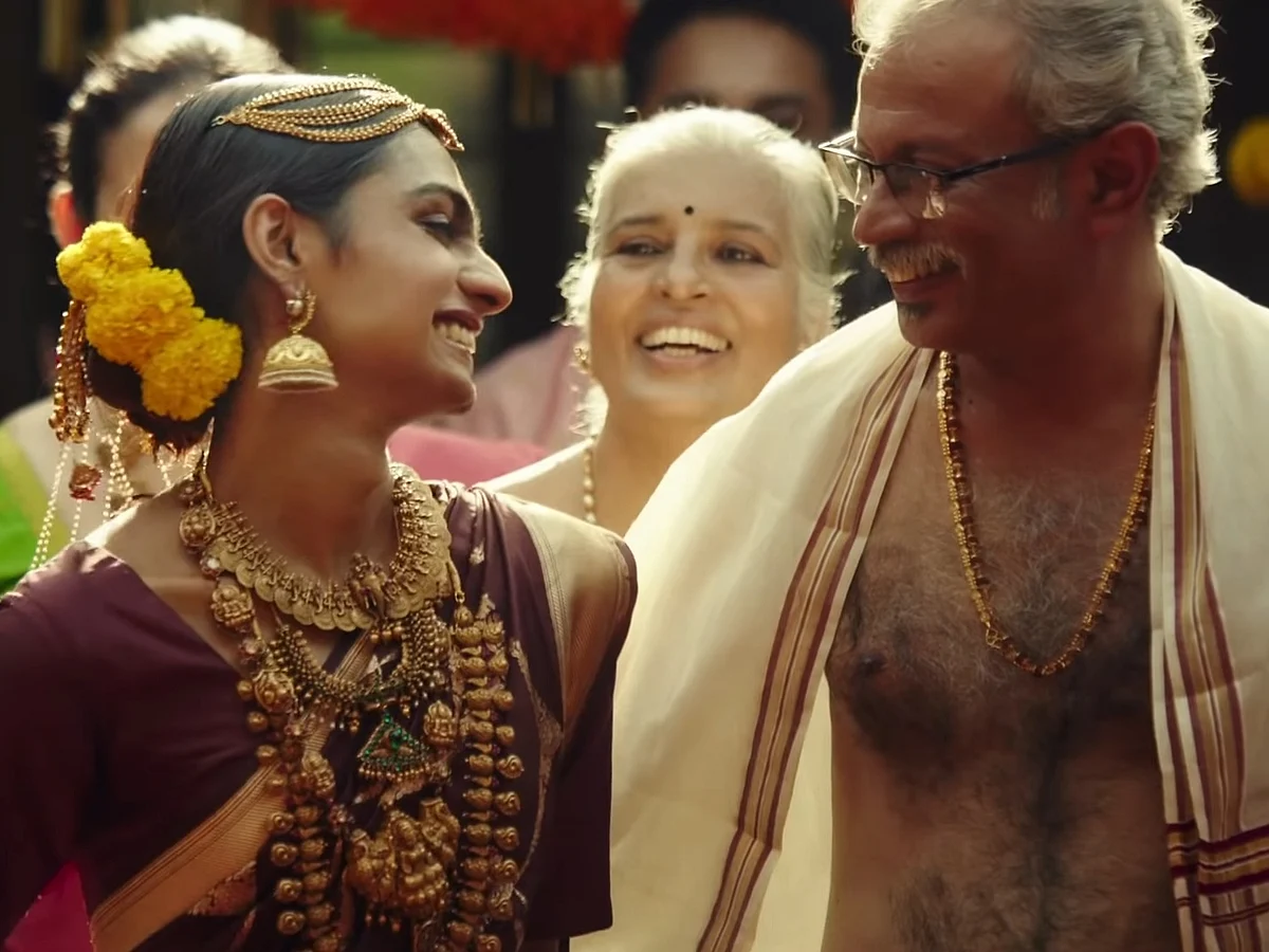 Bhima jewellery விளம்பரமும், சமூக மாற்றமும்... உண்மையான அன்பு என்பது அப்படியே ஏற்றுக் கொள்வதுதானே!