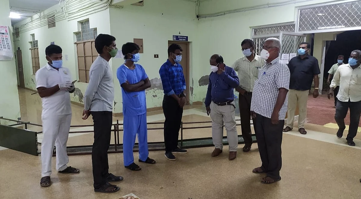 சுகாதாரத்துறை அதிகாரிகள் விசாரணை