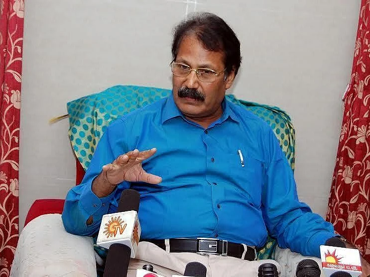 ``வாக்காளர்களுக்குப் பணம்; வாக்கு எண்ணிக்கை நடத்தக் கூடாது!’’ - சொல்கிறார் டாக்டர் கிருஷ்ணசாமி