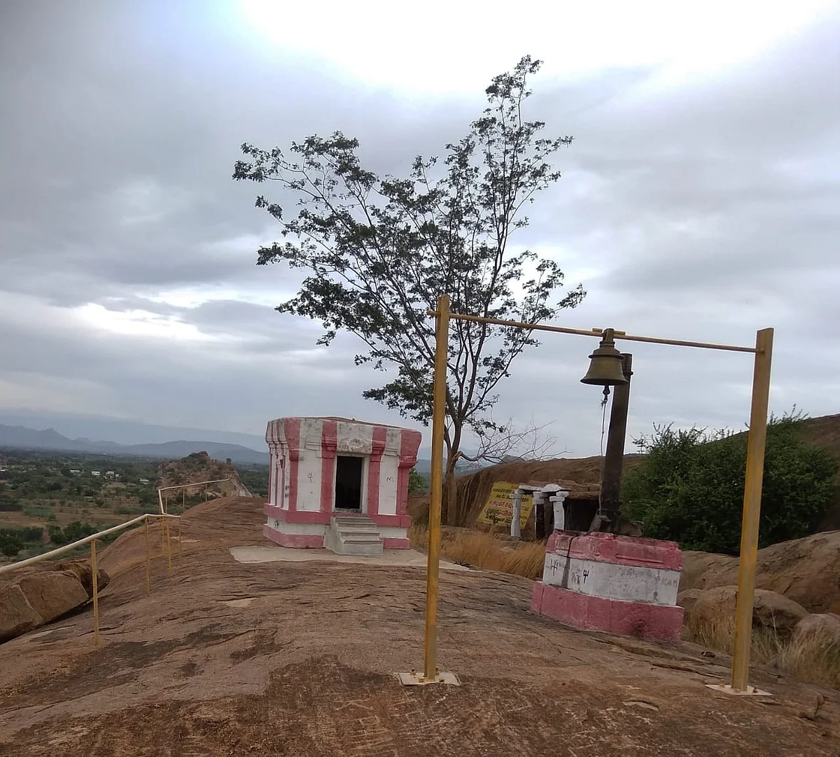 கொங்கர் புளியங்குளம்
