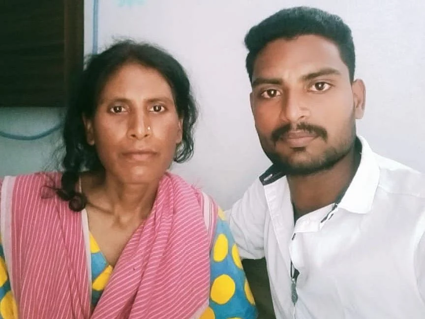 சவுதியில் பணிப்பெண் வேலை; தாயைத் தொடர்புகொள்ளக்கூட முடியாமல் தவித்த மகன்! -உதவிய எல்லை தாண்டிய அன்பு