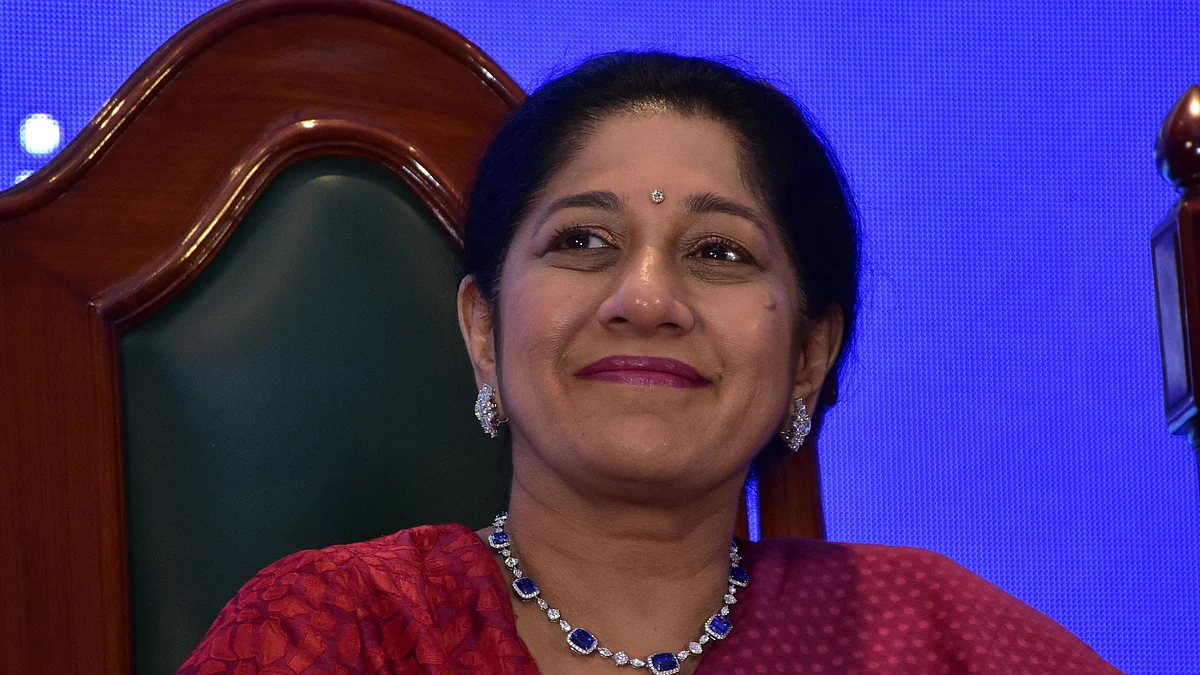 மல்லிகா சீனிவாசன்