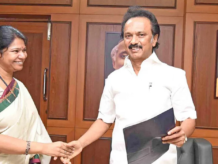 ''அண்ணன் இன்னும் வீட்டுக்கு வரலை'' - கவலையில் கனிமொழி... வருத்தத்தில் ஆதரவாளர்கள்!