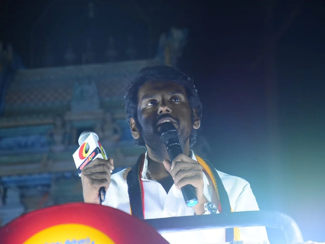 திருச்சி: `இ.பி.எஸ் - ஓ.பி.எஸ் துரோகத்தால் நாங்கள் களமிறங்கியிருக்கிறோம்! - விஜய பிரபாகரன்