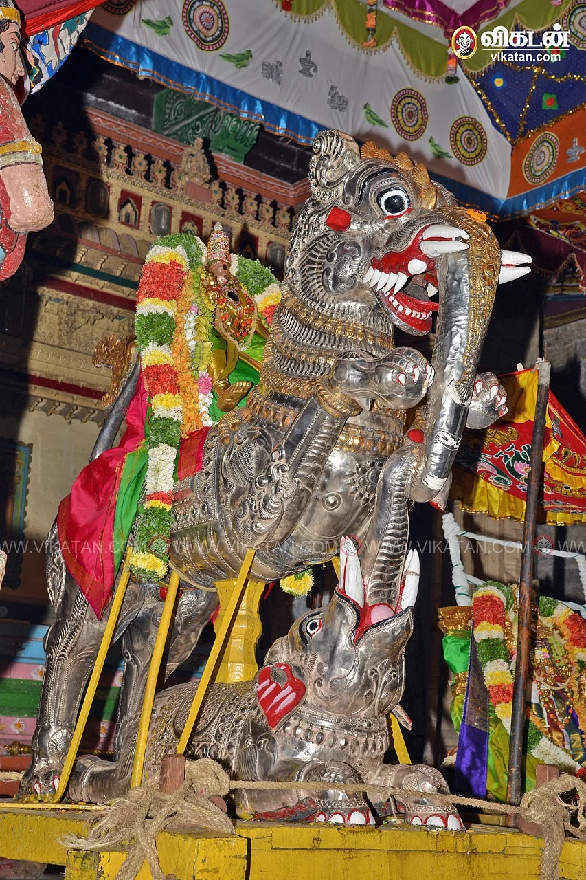 மீனாட்சி சுந்தரேஸ்வரர்