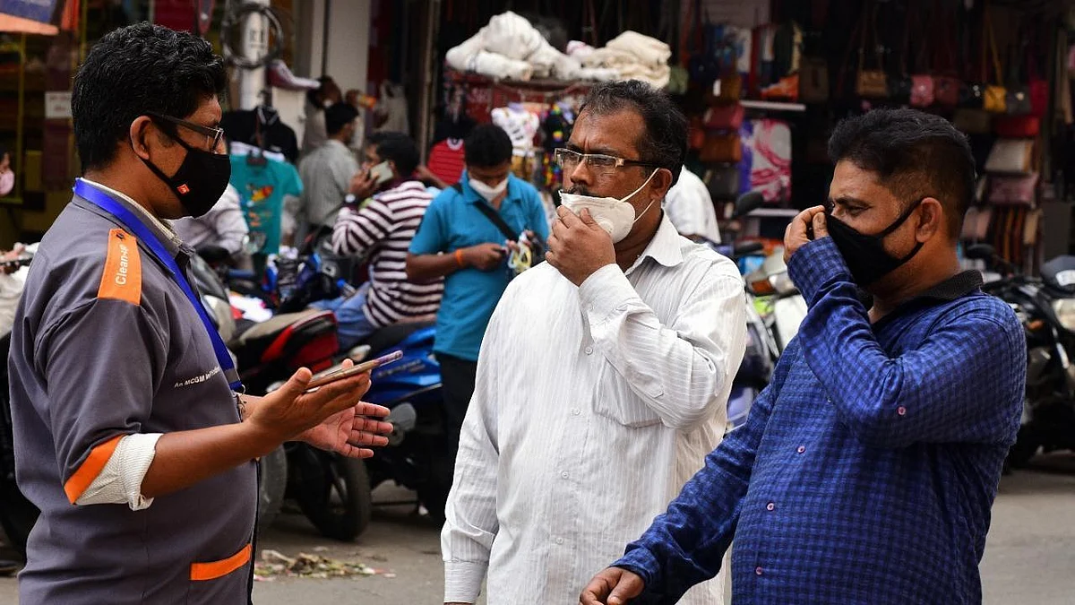 சரியாக முகக்கவசம் அணிய வலியுறுத்தல்