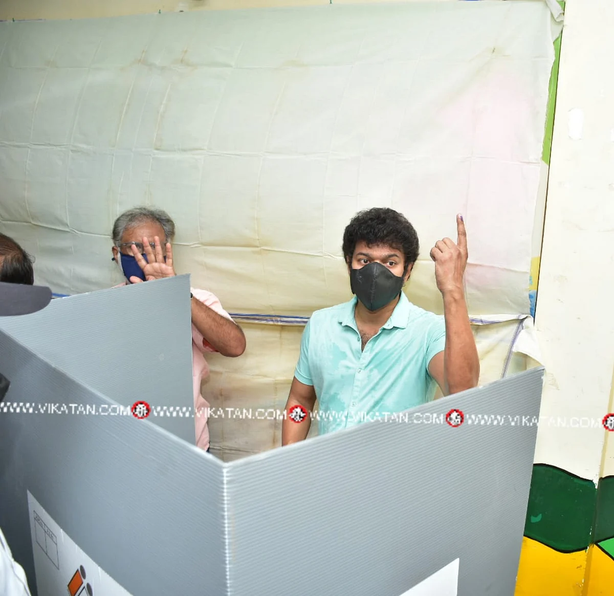 நடிகர் விஜய்