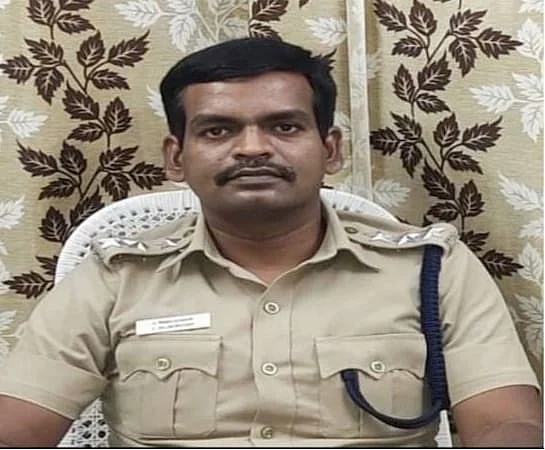 டி.எஸ்.பி வேல்முருகன்