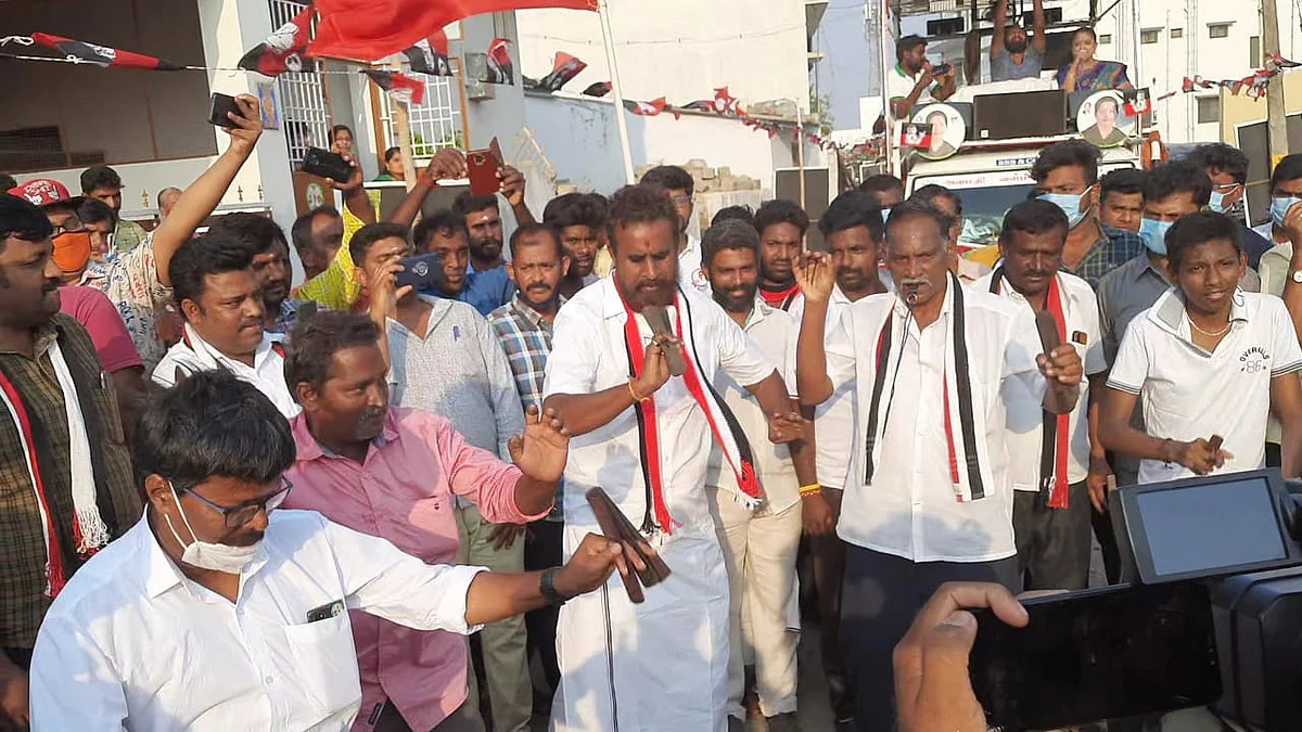 வேலுமணி