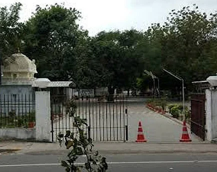 பரணி ஸ்டூடியோ
