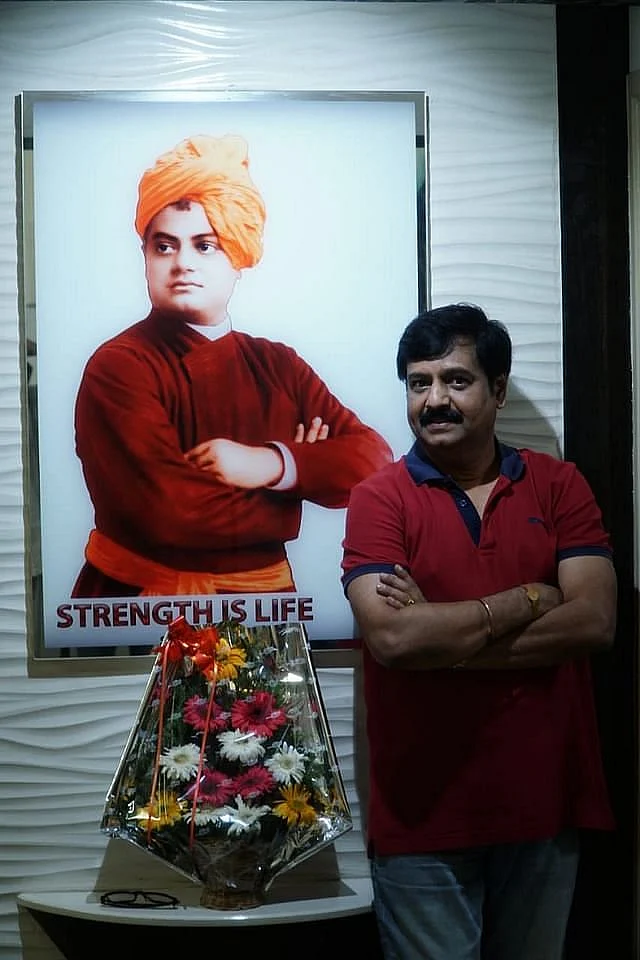 விவேக்