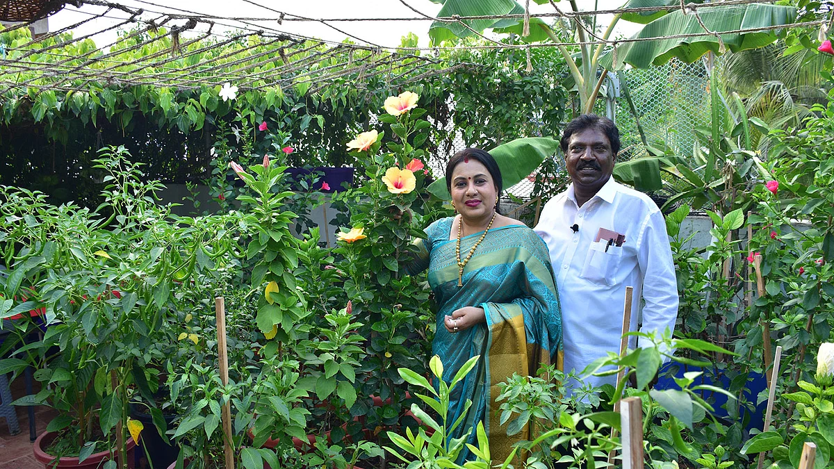குப்புசாமி அனிதா தம்பதியர்