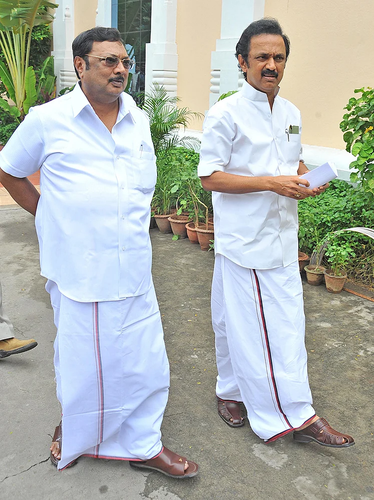 மிஸ்டர் கழுகு: அமைச்சரவை பட்டியல்... அதிருப்தியில் சீனியர்கள்!