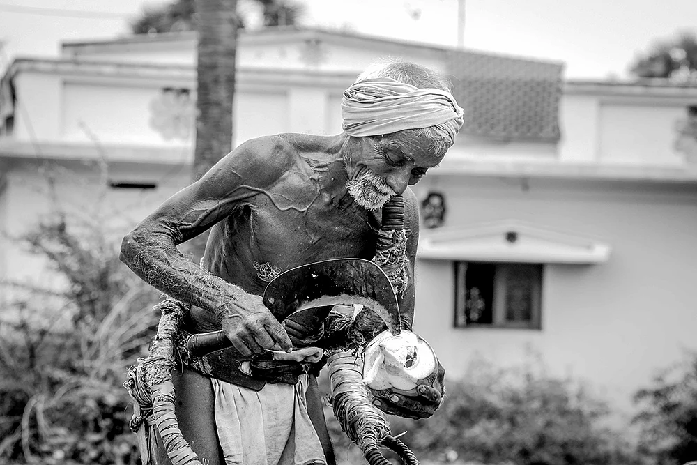 நினைவுகளிலும் நிழற்படங்களிலும் நிலைத்திருப்பீர்கள் விஜயகுமார்!