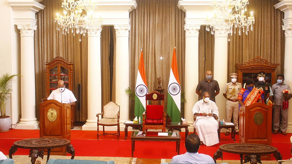 தற்காலிக சபாநாயகர் லட்சுமி நாராயணன்