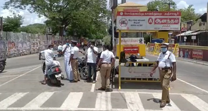கொரோனா தடுப்பு பணியிலிருந்த போலீஸ்
