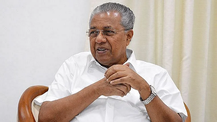 கொரோனா விமர்சனங்களுக்கு பதிலளித்த பினராயி விஜயன்