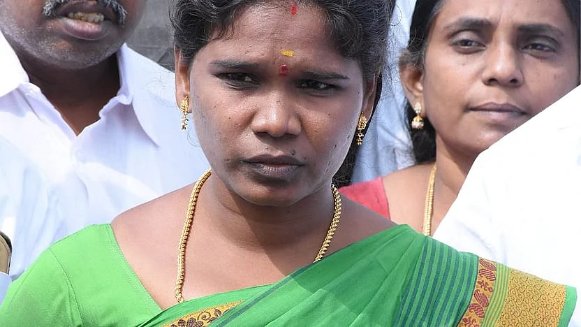 அமைச்சர் ராஜலெட்சுமி