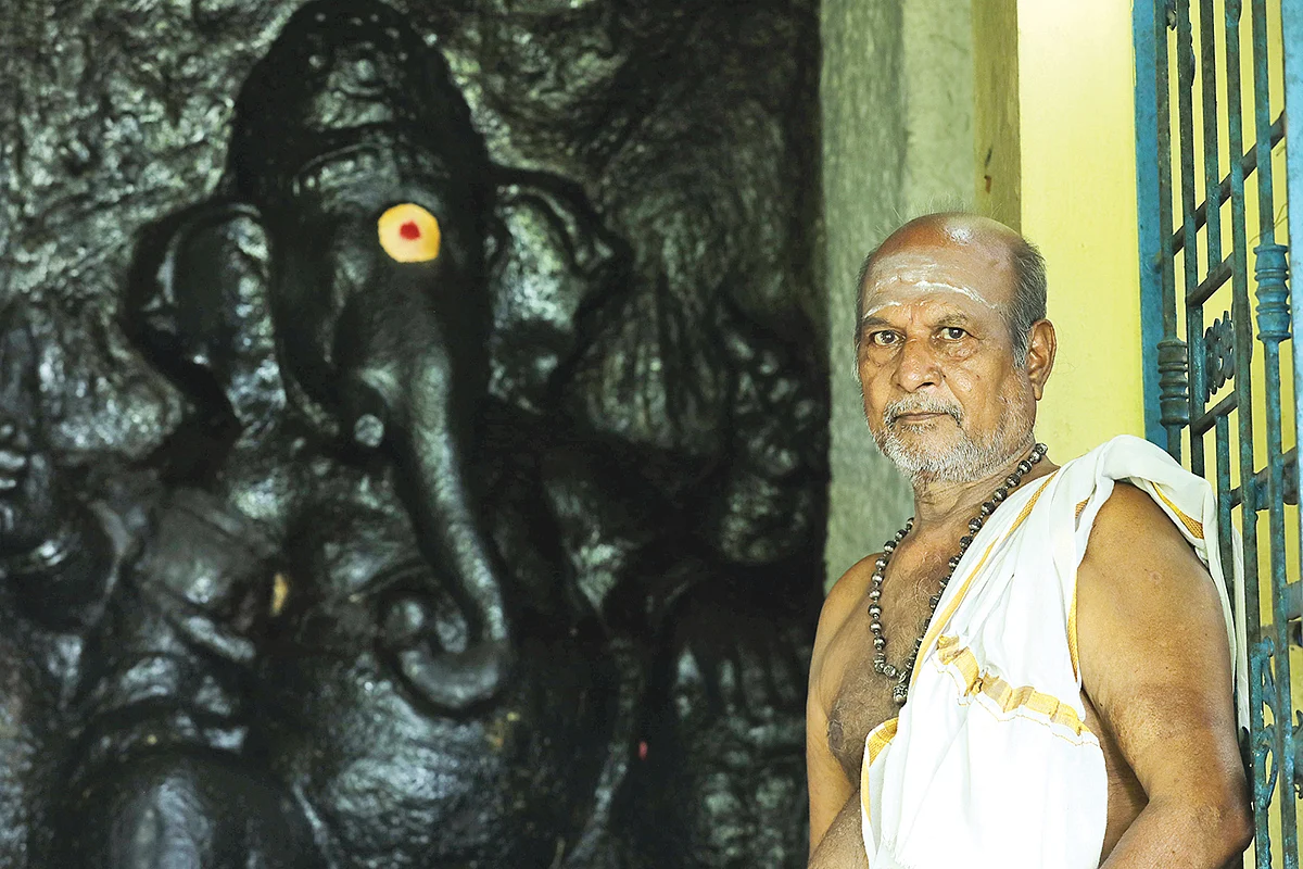 வல்லம் செல்லப்பா குருக்கள்