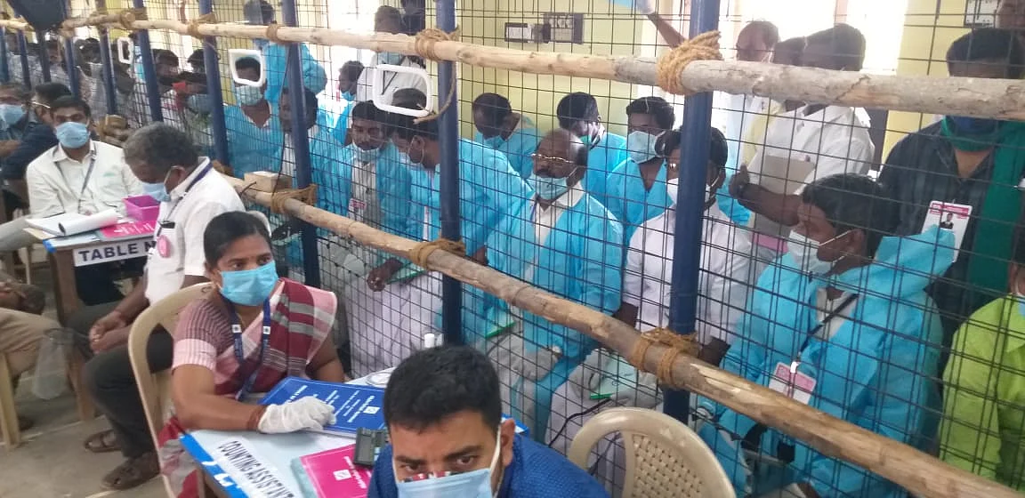 தமிழக சட்டப்பேரவைத் தேர்தல் முடிவுகள்: திமுக கூட்டணி - 159 ; அதிமுக கூட்டணி -75..! #LiveUpdates
