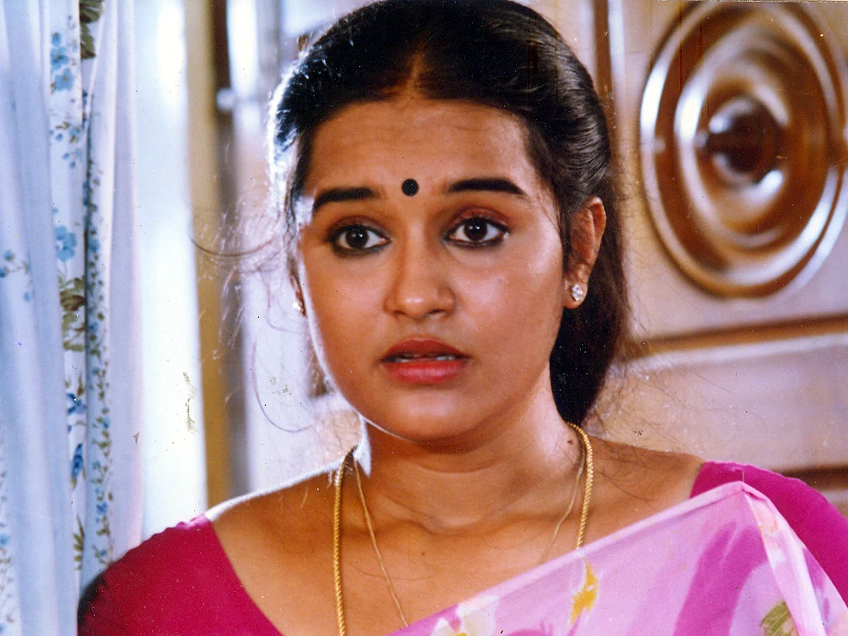 ‘’இரவு 12 மணிக்கு போன் செய்த ரசிகர்’’- நெகிழும் நடிகை சித்ரா!