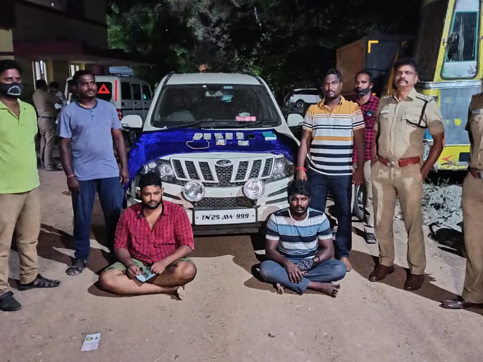 `ஃபேஸ்புக் மூலம் வலை; குடும்பப் பெண்கள் டார்கெட்!’ - நகையைப் பறிக்க இளைஞர்களின் புதிய டெக்னிக்