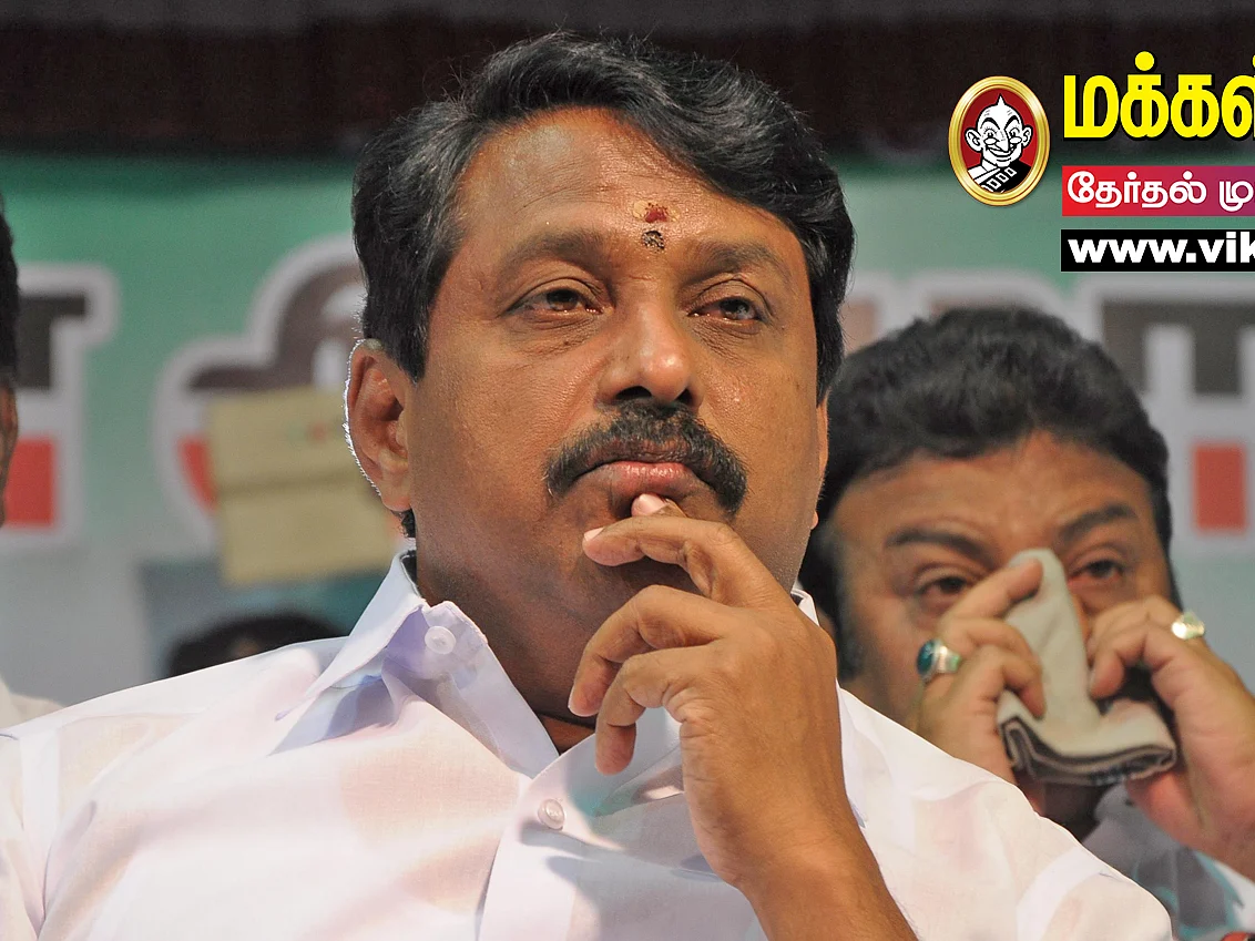நயினார் நாகேந்திரன்: வேட்பு மனுத்தாக்கலில் முந்தியவர்; பாஜக வேட்பாளர்களில் முதலாமவர்#TNelections2021