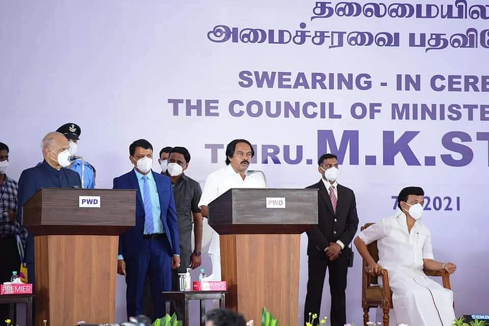 அமைச்சராக பொறுப்பேற்றுக்கொண்ட மனோதங்கராஜ்