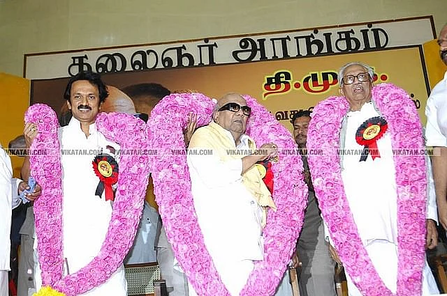 கருணாநிதி, அன்பழகனுடன் ஸ்டாலின்