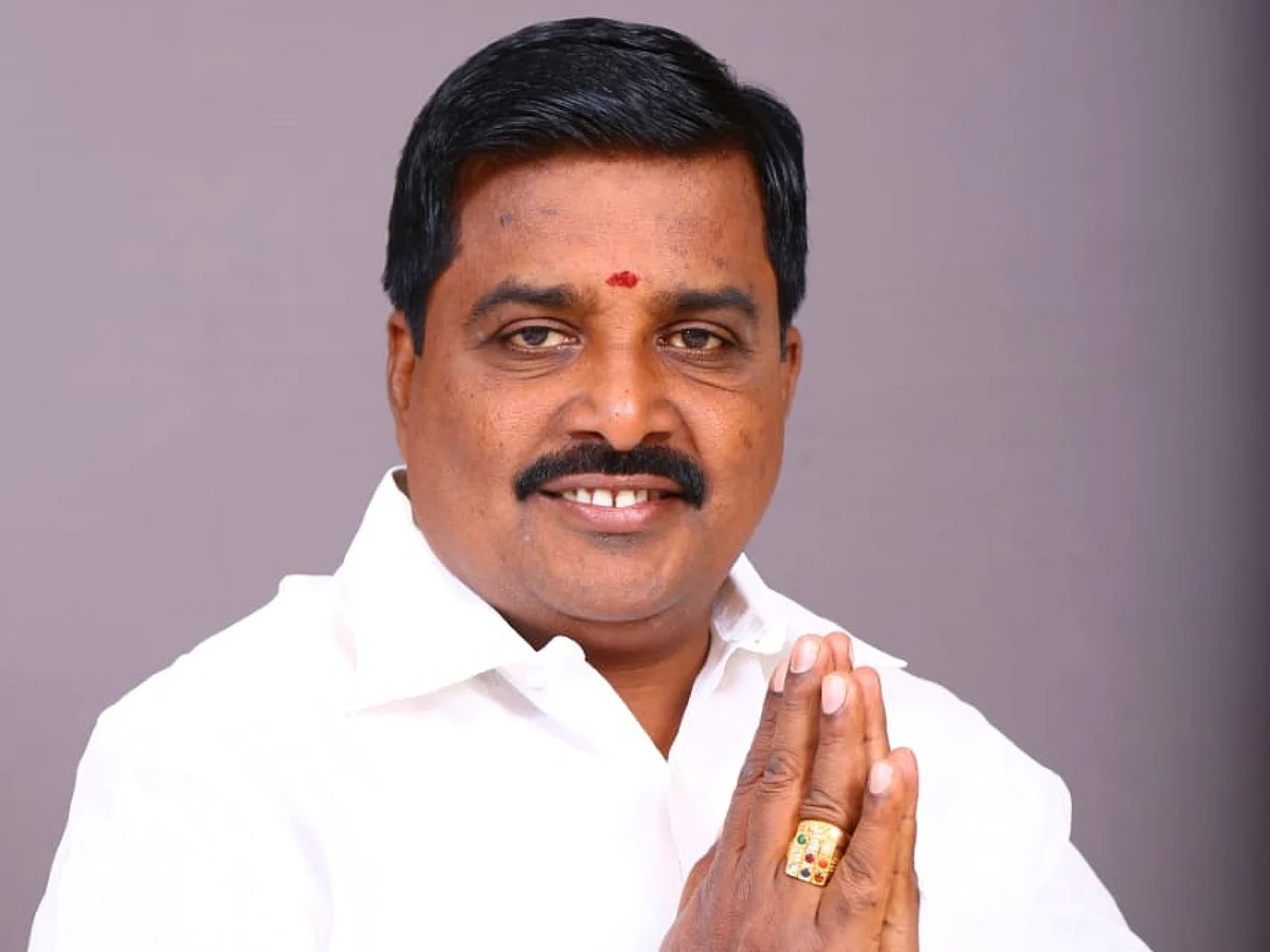 பூம்புகார் தொகுதி நிவேதா.எம். முருகன்