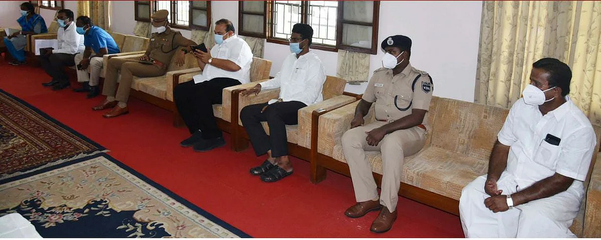 அதிகாரிகள் சந்திப்பு