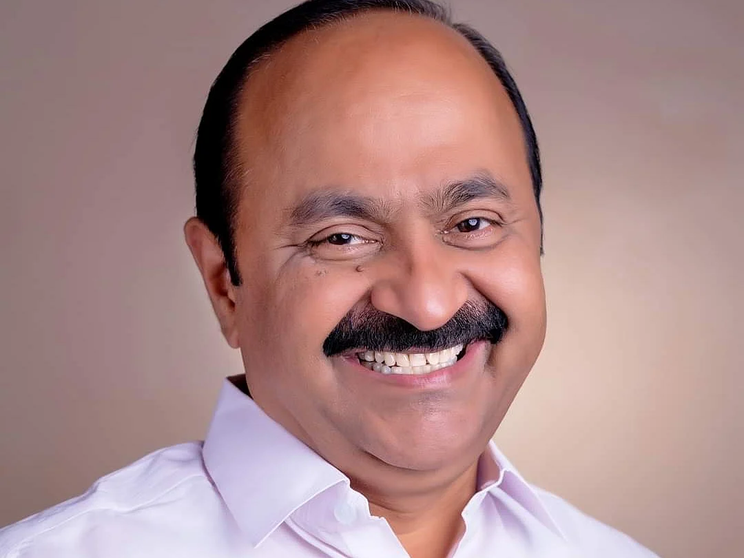 கேரளா: எதிர்க்கட்சித் தலைவரானார் வீ.டி.சதீசன்; காங்கிரஸ் ஹைகமாண்டுக்கு ராகுல் கொடுத்த யோசனை!