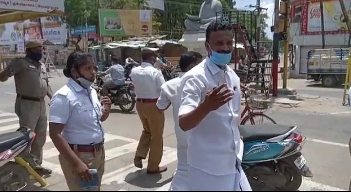 தி.மு.க நிர்வாகி நீலகண்டன்
