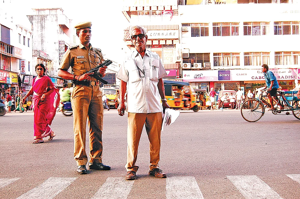 இப்போது இல்லை அந்த இடைவிடாத போராளி!