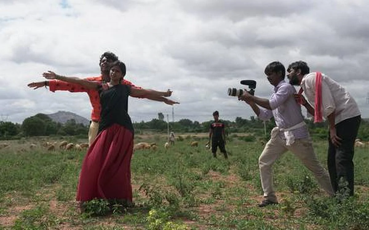 சினிமா பண்டி (Cinema Bandi)