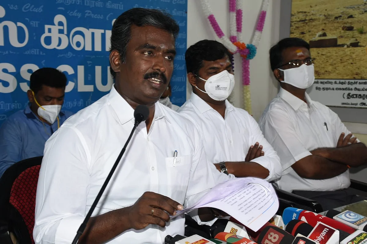 மக்கள் நீதி மய்யத்தின் பொதுச்செயலாளர்முருகானந்தம்