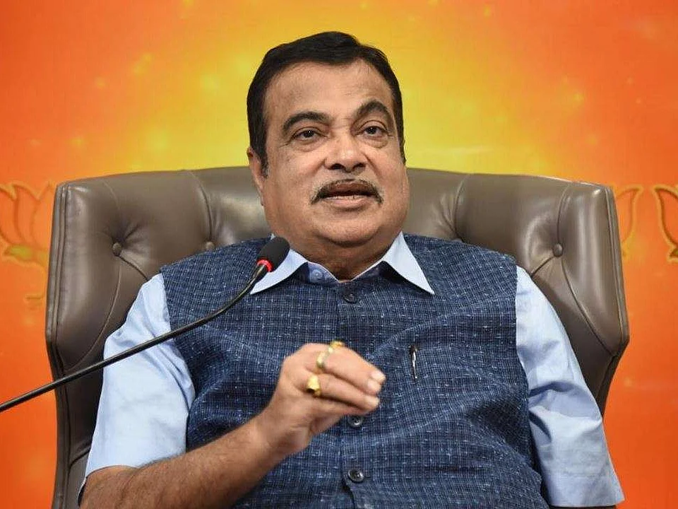'சுப்பிரமணியன் சுவாமி, சிவசேனா ஆதரவு! -தேசிய பேரிடர் மேலாண்மை ஆணையத்தின் தலைவராவாரா நிதின் கட்கரி?'