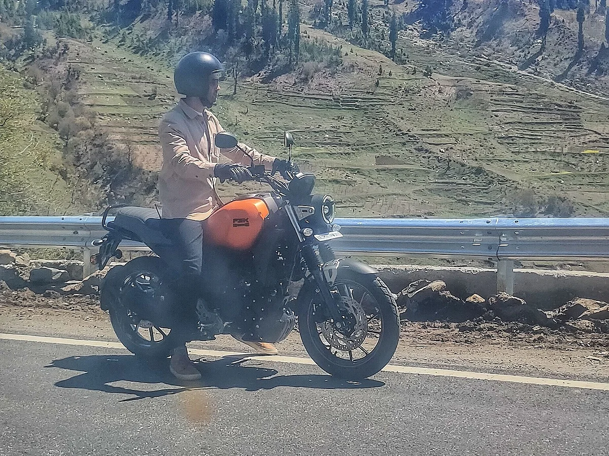 ரெடியா இருங்க... யமஹாவில் இருந்து புது பைக்ஸ் வரப்போகுது! Yamaha FZ-X