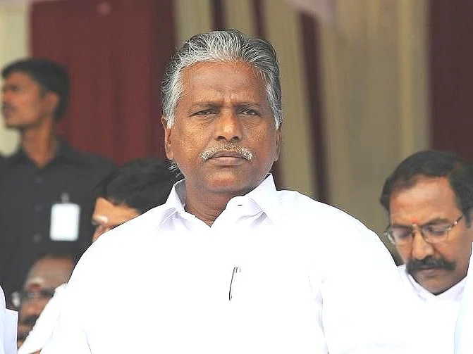 "சசிகலா மூலம் சிலர் குளிர்காய நினைக்கிறார்கள்!"- வைரல் ஆடியோ குறித்து கே.பி.முனுசாமி!