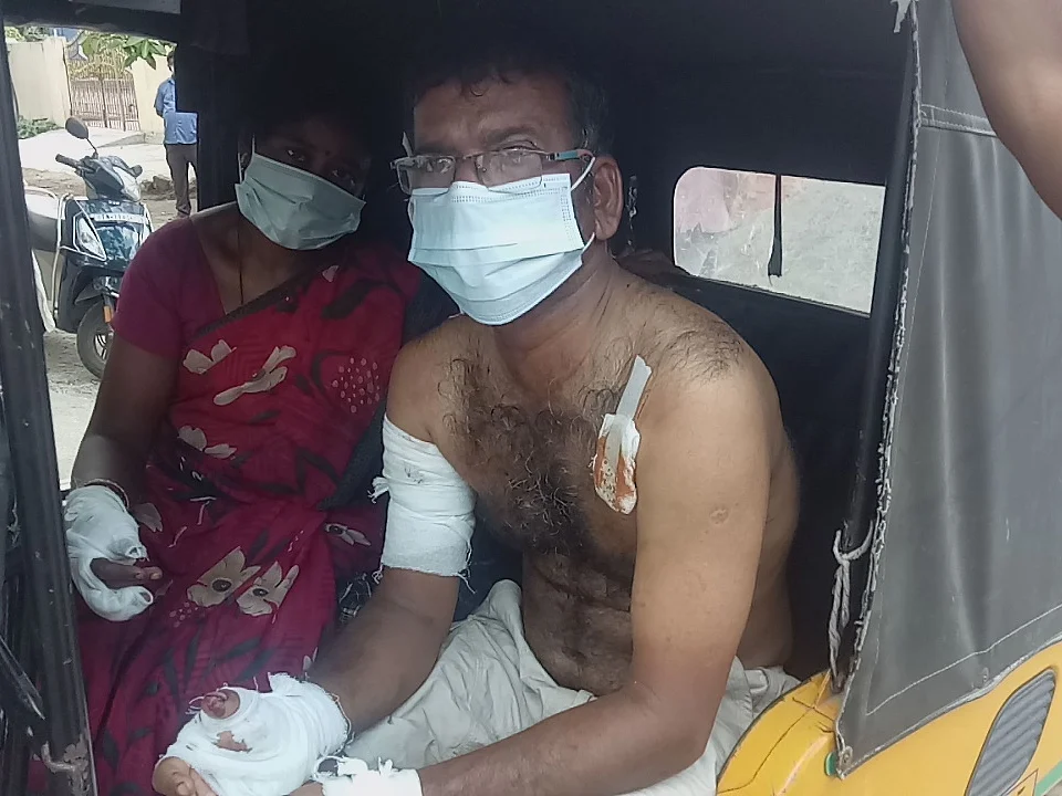 சென்னை: `கிணற்றுத் தண்ணீரை அசுத்தம் பண்ணினான்’ - மகனைக் கத்தியால் குத்திய தந்தை