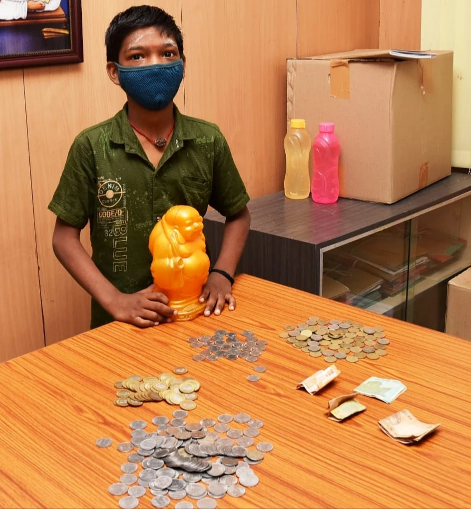 மாணவர் மாணிக்கவாசகம்.