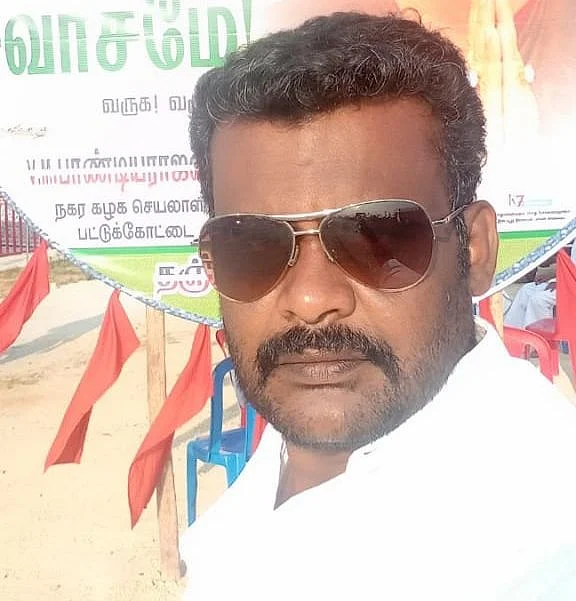 வினோத் சுரேஷ்