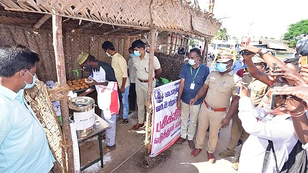 காவல்துறையின் உணவுக் குடில்
