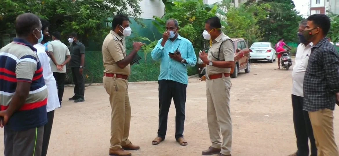 போலீஸ் விசாரணை