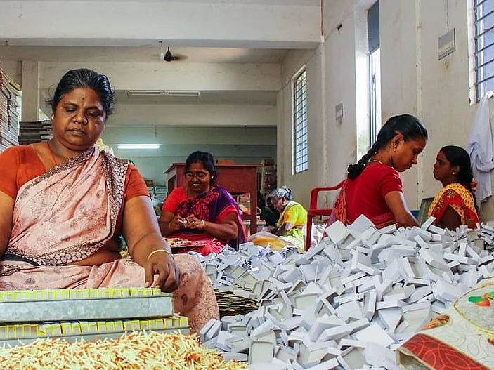 முழு ஊரடங்கு: 5 லட்சம் தொழிலாளர்கள் வேலையிழப்பு; ரூ.200 கோடி மதிப்பிலான தீப்பெட்டி உற்பத்தி பாதிப்பு